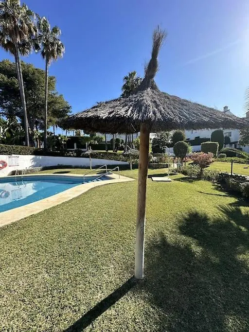 Chalet Con Barbacoa Y Piscina Estepona Holiday home