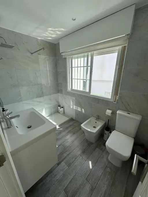 Chalet Con Barbacoa Y Piscina Estepona Ferienhaus